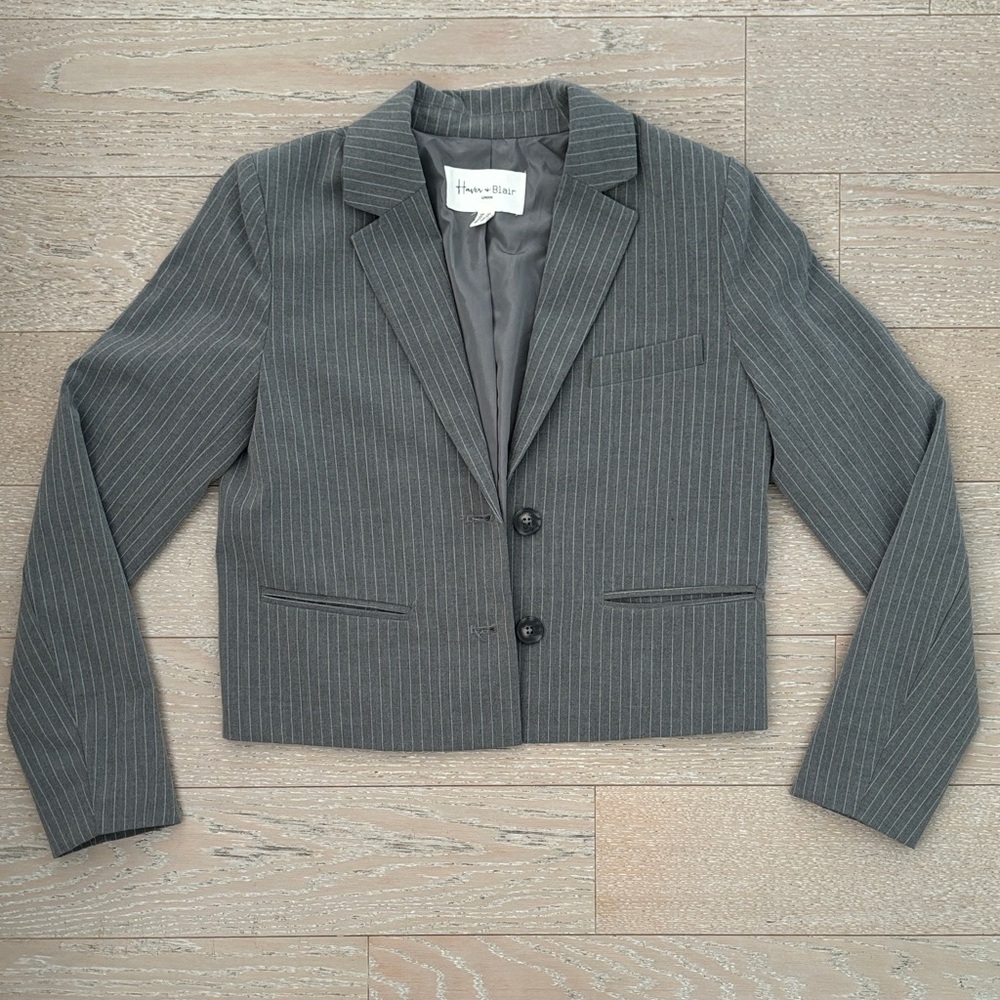 Cropped pinstripe blazer